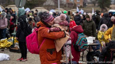 N. Mitarakis: Refugees from Ukraine are welcome