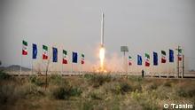 Titel: Iran, Militär
Beschreibung: Iran meldet erfolgreichen Satellitenstart. Die iranischen Revolutionsgarden brachten am Dienstag den
Forschungssatelliten Noor-2 in eine Umlaufbahn von 500 Kilometern Höhe.
Quelle: Tasnim/Lizenz: frei