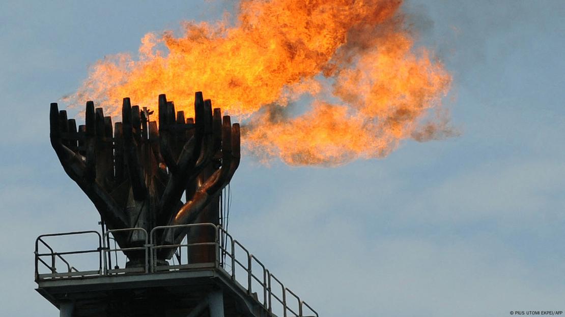 Une plate-forme pétrolière Une plate-forme pétrolière