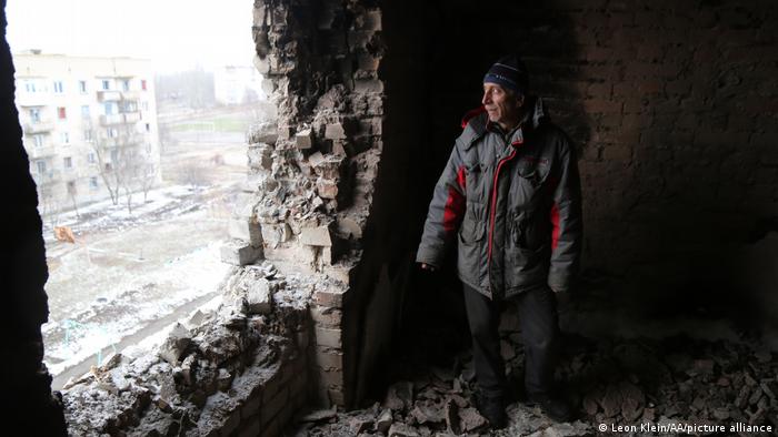 Тази снимка е направена на 8 март - в контролирания от проруските сепаратисти Донецк. Някога тук са живеели хора. 