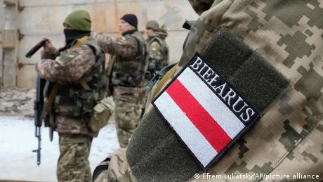Повечето беларуси не искат страната им да участва във войната