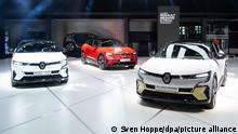 Der neue Megane E-Tech ist am Messestand von Renault vor Beginn der Internationalen Automobil-Ausstellung (IAA Mobility) zu sehen. Die IAA MOBILITY 2021 findet vom 07.-12.09.2021 in München statt.