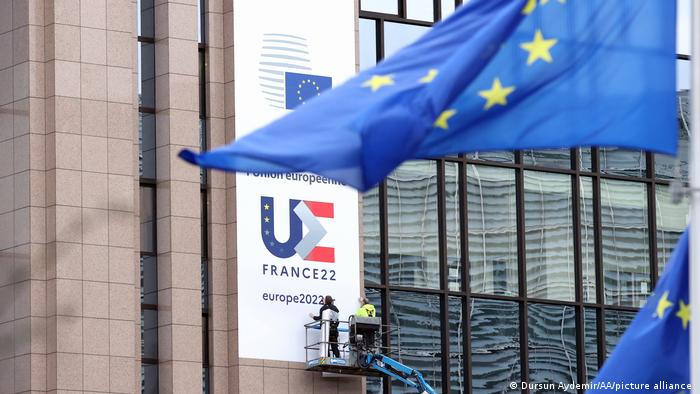 شعار الرئاسة الفرنسية لمجلس الاتحاد الأوروبي