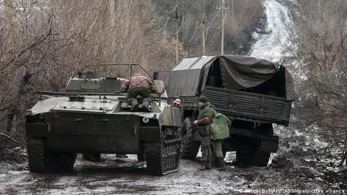 Donetsk'teki Rus askerleri 