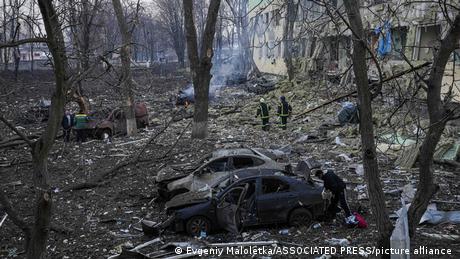 Spital de copii distrus de atacurile ruseşti în Mariupol (9.03.2022)