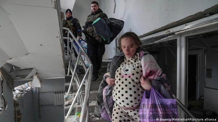Ukraine zerstörte Geburtsklinik in Mariupol