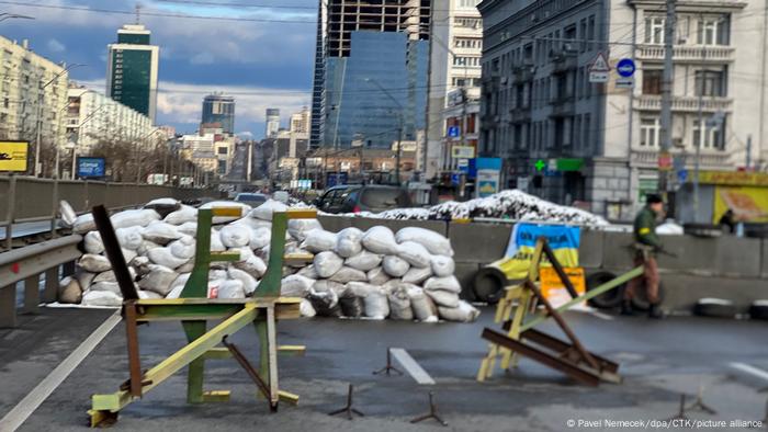 Sandbags and steel hedgehogs in Kyiv