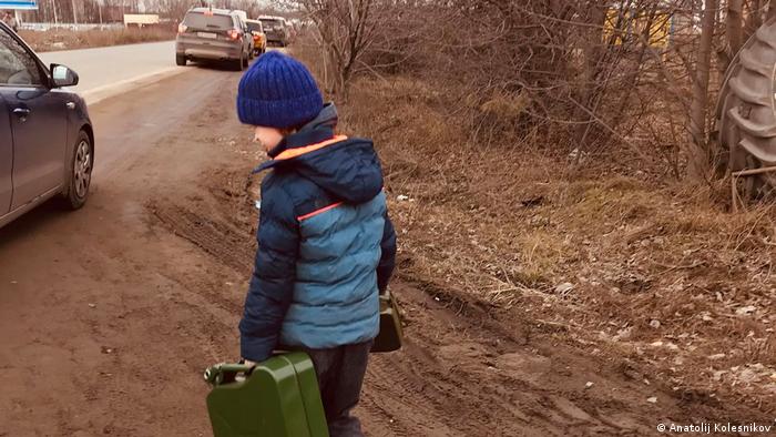 Ukraine 6-köpfige Familie auf der Flucht 