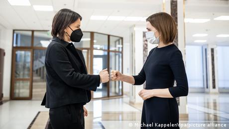 Şefa diplomaţiei germane Annalena Baerbock şi preşedintele R. Moldova, Maia Sandu, la Chişinău (12.03.2022)