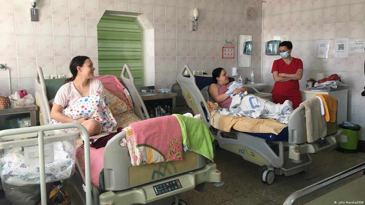 Kyiv: Life in a maternity ward in wartime – DW – 03/14/2022