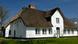 Haus mit Reetdach auf Sylt (Foto: Fotolia) Haus mit Reetdach auf Sylt (Foto: Fotolia)