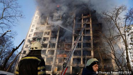 Ucraina Kiev | incendiu bloc atac rusesc