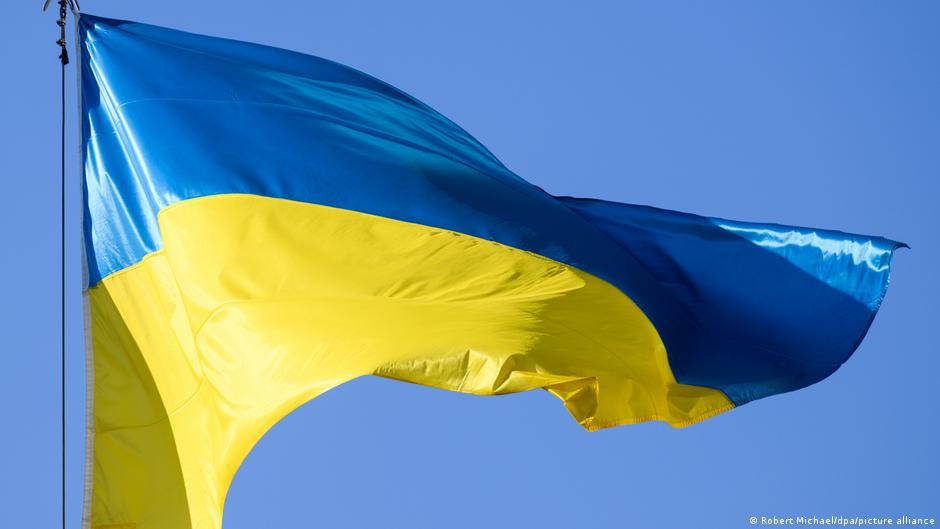 Уряд реорганізував та закрив кілька міністерств