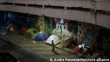 27.1.2022***
Homeless reside in tents on the sidewalk under an overpass along Paulista Avenue Sao Paulo, Brazil, Wednesday, Jan. 26, 2022. The homeless population in Sao Paulo has increased 30% during the COVID-19 pandemic, a new census shows. (AP Photo/Andre Penner)