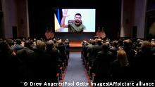 16.3.2022**Ukrainian President Volodymyr Zelenskyy delivers a virtual address to Congress by video at the Capitol in Washington, Wednesday, March 16, 2022. (Drew Angerer, Pool via AP)