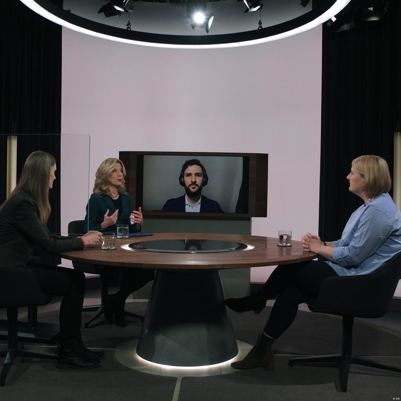 To the point: International Debate from Berlin