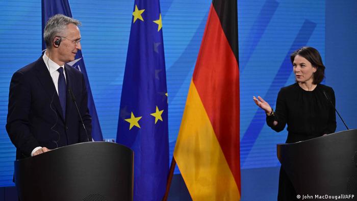 Jens Stoltenberg i Annalena Baerbock: Njemačka mora preuzeti veću odgovornost unutar NATO-a, smatra njemačka ministrica vanjskih poslova