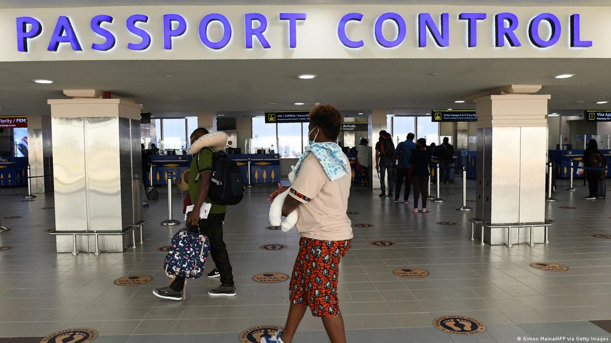 Pas facile d'obtenir un passeport en RDC – DW – 05/09/2025