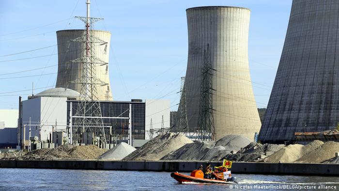 Belgien | Protest am Atomkraftwerk Tihange