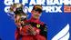 Formel-1-Pilot Charles Leclerc mit Siegerpokal in Bahrain Formel-1-Pilot Charles Leclerc mit Siegerpokal in Bahrain