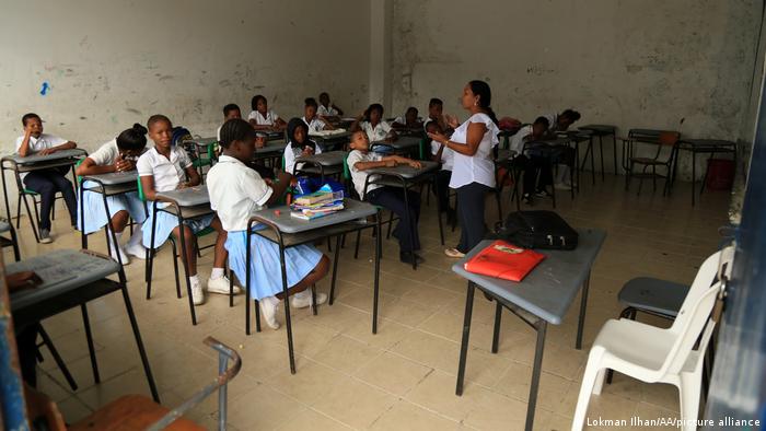 Escuela con mayoría de alumnos afrodescendientes en Tumaco, Colombia.