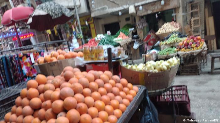 سوق الخضار والفواكه في الجيزة القاهرة - مارس/ آذار 2022 