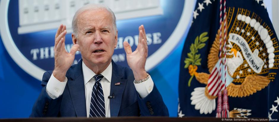 Biden reiterou que uso de armas químicas ou biológicas pela Rússia desencadearia uma resposta 