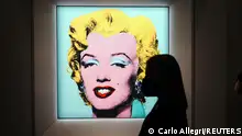 21.03.2022
Andy Warhol's Shot Sage Blue Marilyn, a painting of Marilyn Monroe, is pictured on display at Christie's Auction House in advance of the piece going up for auction in the Manhattan borough of New York City, New York, U.S., March 21, 2022. REUTERS/Carlo Allegri NO RESALES. NO ARCHIVES