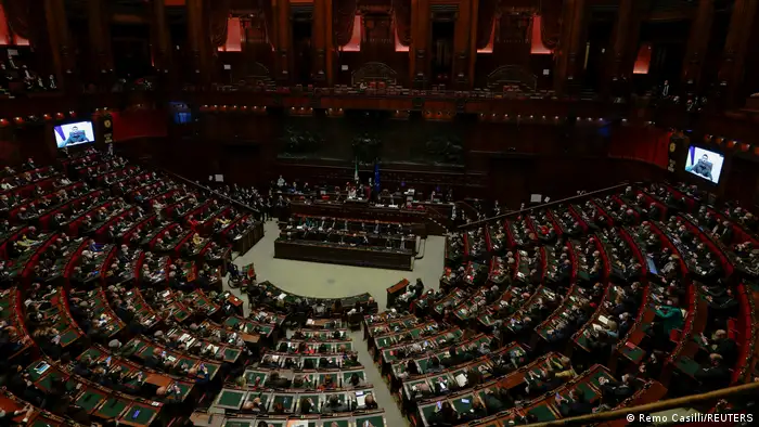 Italien | Video-Übertragung Rede Wolodymyr Selenskyj vor dem Parlament in Rom