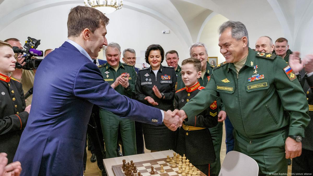 Ukrainian Chess Grandmasters caught in a warzone