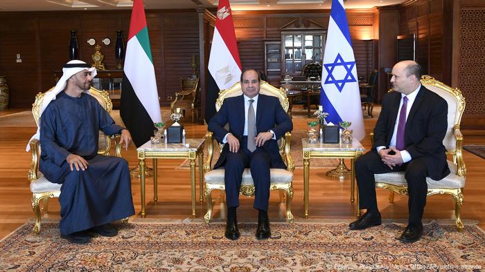 Ägypten Treffen Sheikh Mohammed bin Zayed Al Nahyan, Abdel-Fattah el-Sissi und Naftali Bennett