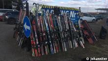 23.3.2022, Polen Spenden für Ukrainsiche Flüchtlinge: elbst Skier wurden gespendet
