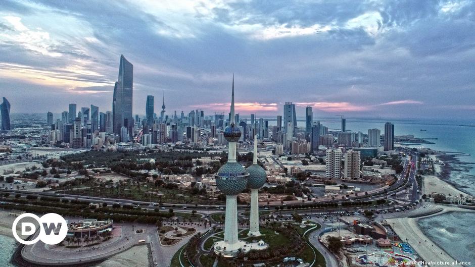 استقالة الحكومة الكويتية – DW – 02/10/2022