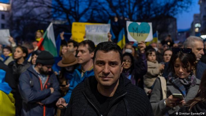 Повече от 55 хиляди украински бежанци са останали в България от над 105-те хиляди, които са пристигнали в страната. Доброволци и правозащитници указват основната подкрепа за новопристигналите, които се сблъскват с различни битови и административни проблеми.