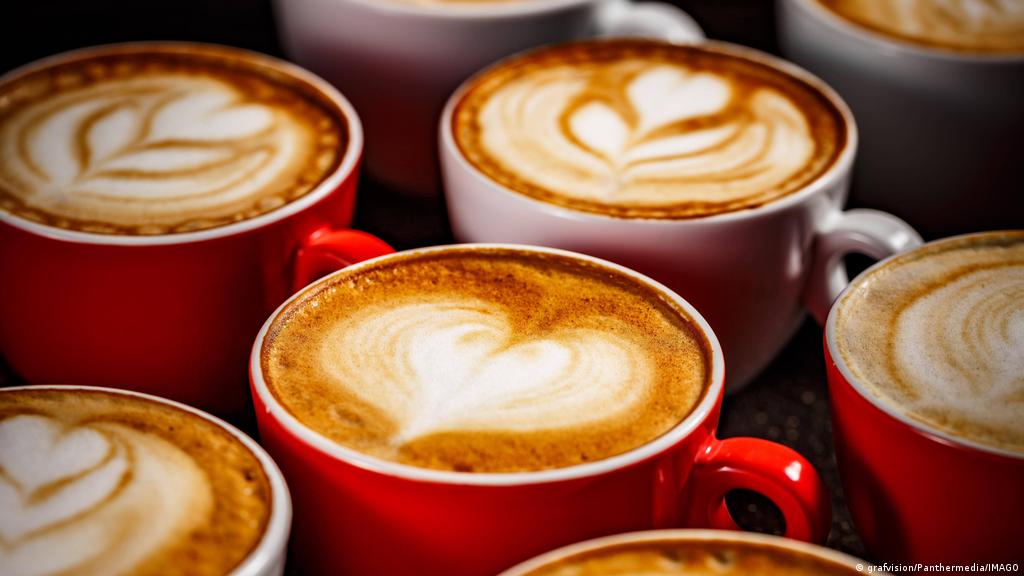 Los precios que le amargan el café a los europeos | El Mundo | DW | 24.08.2022