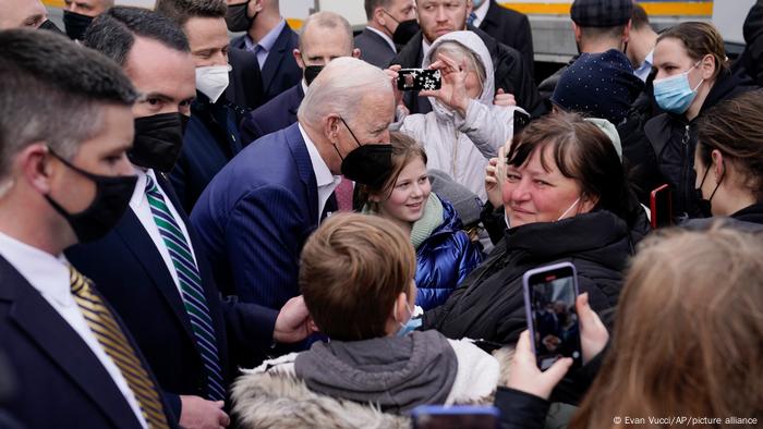 Biden, durante el encuentro con refugiados ucranianos en Polonia tras el que tildó a Putin de carnicero.