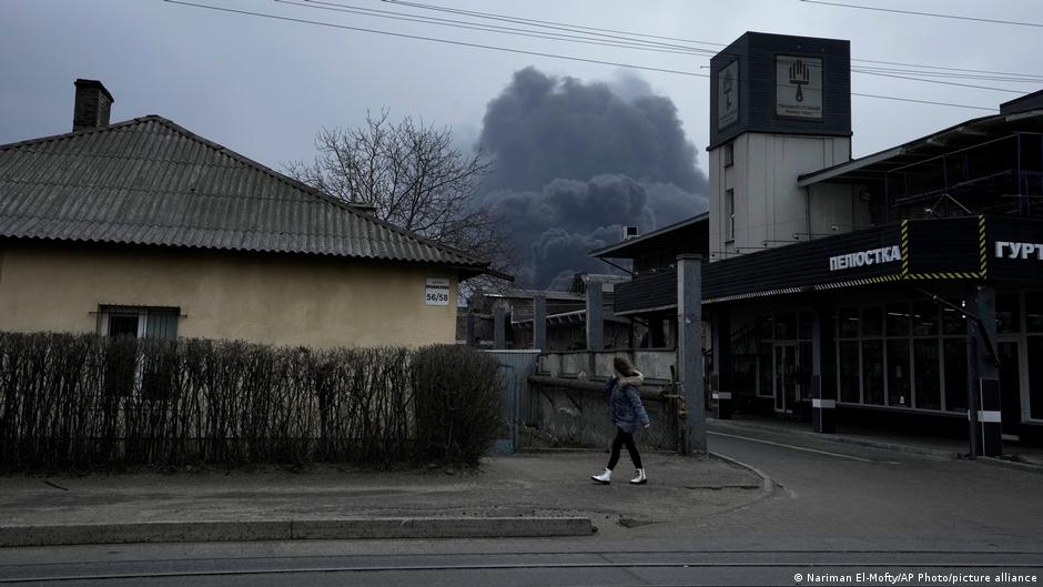 Ukraine: Russian strikes wound several in Lviv — as it happened | News | DW - Vimarsana News