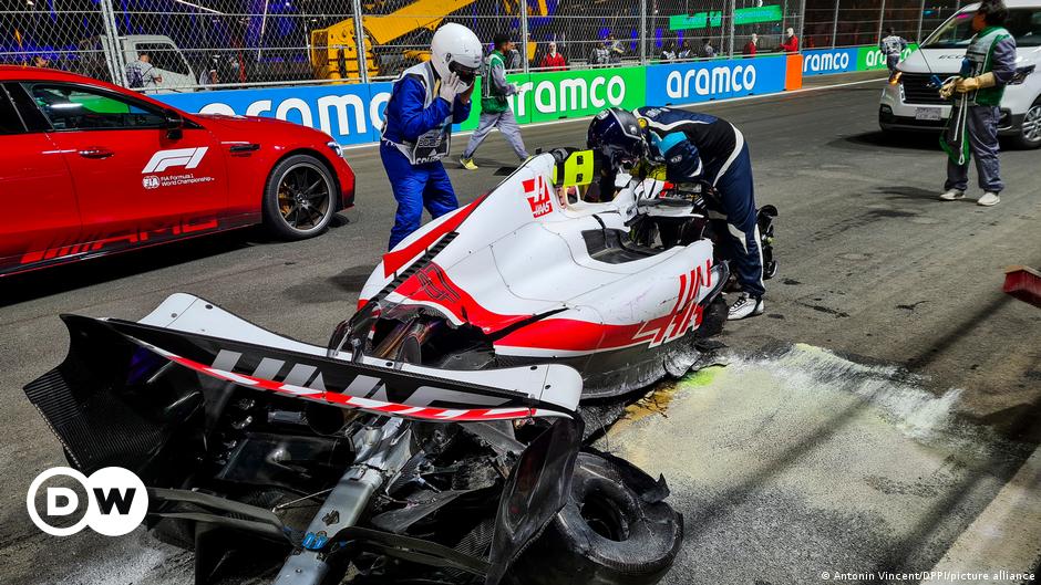 Formel 1: Schwerer Crash von Mick Schumacher