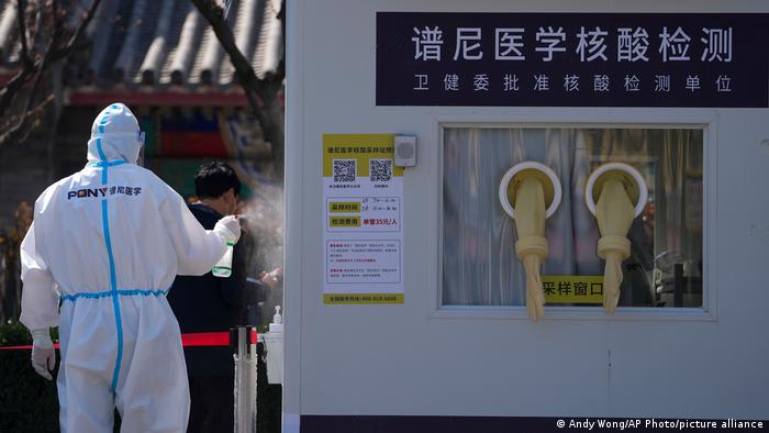 COVID digest: Shanghai starts China's biggest lockdown since 2020