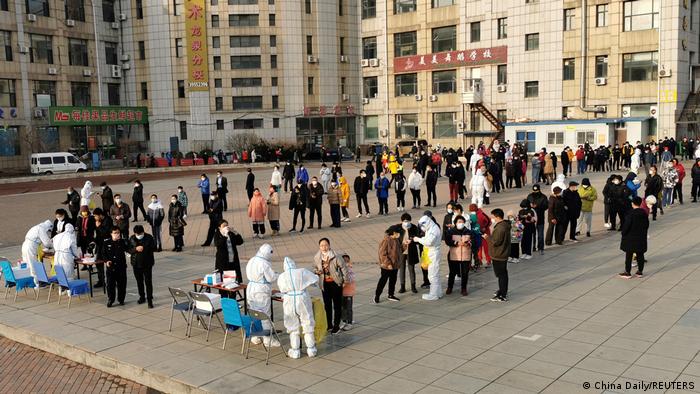 China | Massentests für COVID-19 in Peking