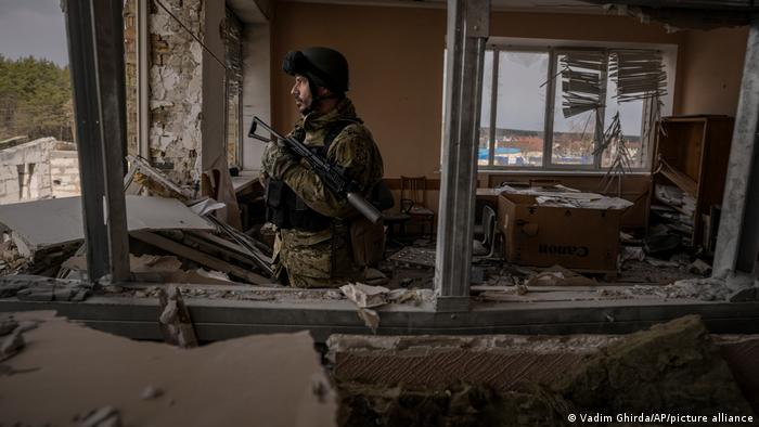 Ukraine | Russland-Ukraine Krieg | Soldat in Stoyanka