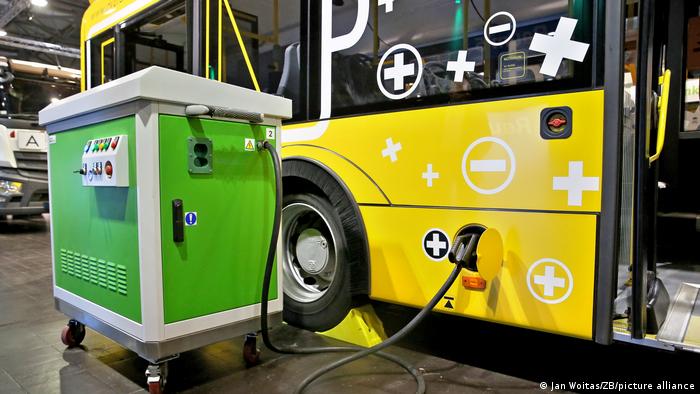 Elektrobus Urbino 12 Electric Solaris na targach transportowych w Niemczech
