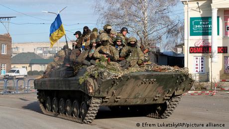 За да отблъсне руския агресор на Украйна ѝ трябват танкове