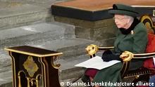 Isabel II asiste a su primer compromiso público en meses tras problemas de salud