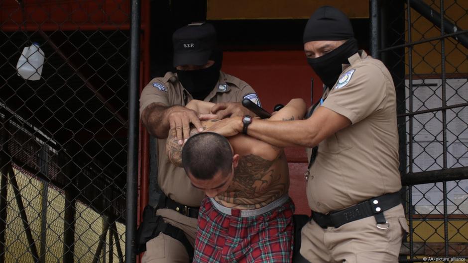El Faro: ruptura de pacto con pandilla causó asesinatos en El Salvador | Las noticias y análisis más importantes en América Latina | DW | 18.05.2022