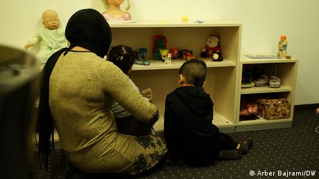 Злодеите нахлули в дома ѝ пребили я пред очите на