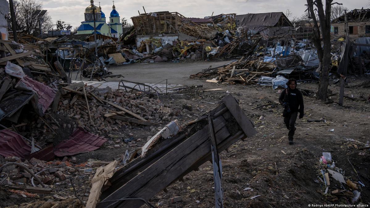 Ukraine-Krieg | Angriff in Byshiv am Stadtrand von Kiew