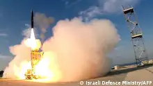 A handout picture released by the Israeli Defence Ministry on December 10, 2015, shows the launch of an Israeli Arrow 3 missile, at an undisclosed location in southern Tel Aviv. Israel and the United States successfully tested a ballistic missile interceptor, designed to shoot down missiles above the atmosphere and intended to serve as Israel's uppermost missile interception system, as the Jewish state seeks to upgrade its defences in the face of regional threats, officials said. AFP PHOTO / HO / ISRAELI DEFENCE MINISTRY
== RESTRICTED TO EDITORIAL USE - MANDATORY CREDIT AFP PHOTO / HO / ISRAELI DEFENCE MINISTRY - NO MARKETING NO ADVERTISING CAMPAIGNS - DISTRIBUTED AS A SERVICE TO CLIENTS == (Photo by HO / ISRAELI DEFENCE MINISTRY / AFP)