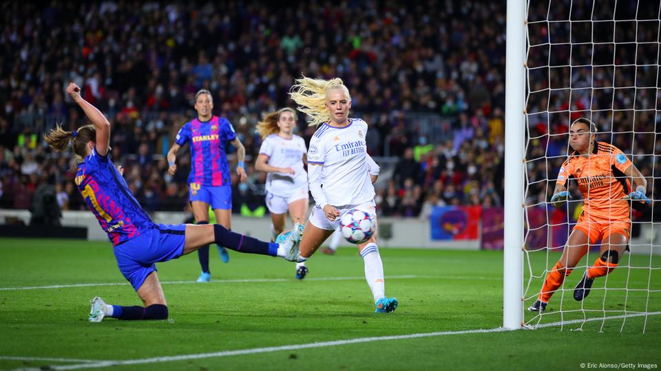 Lyon's Women Defend the Past in a Changing Champions League - The