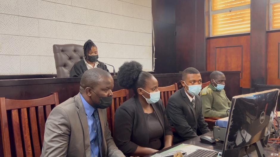 Zimbabwe brings in online court trials DW 04/13/2022